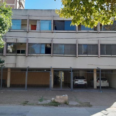 Oteiza Alojamiento Temporario En Resistencia A 150 Mts Peatonal Exteriör bild